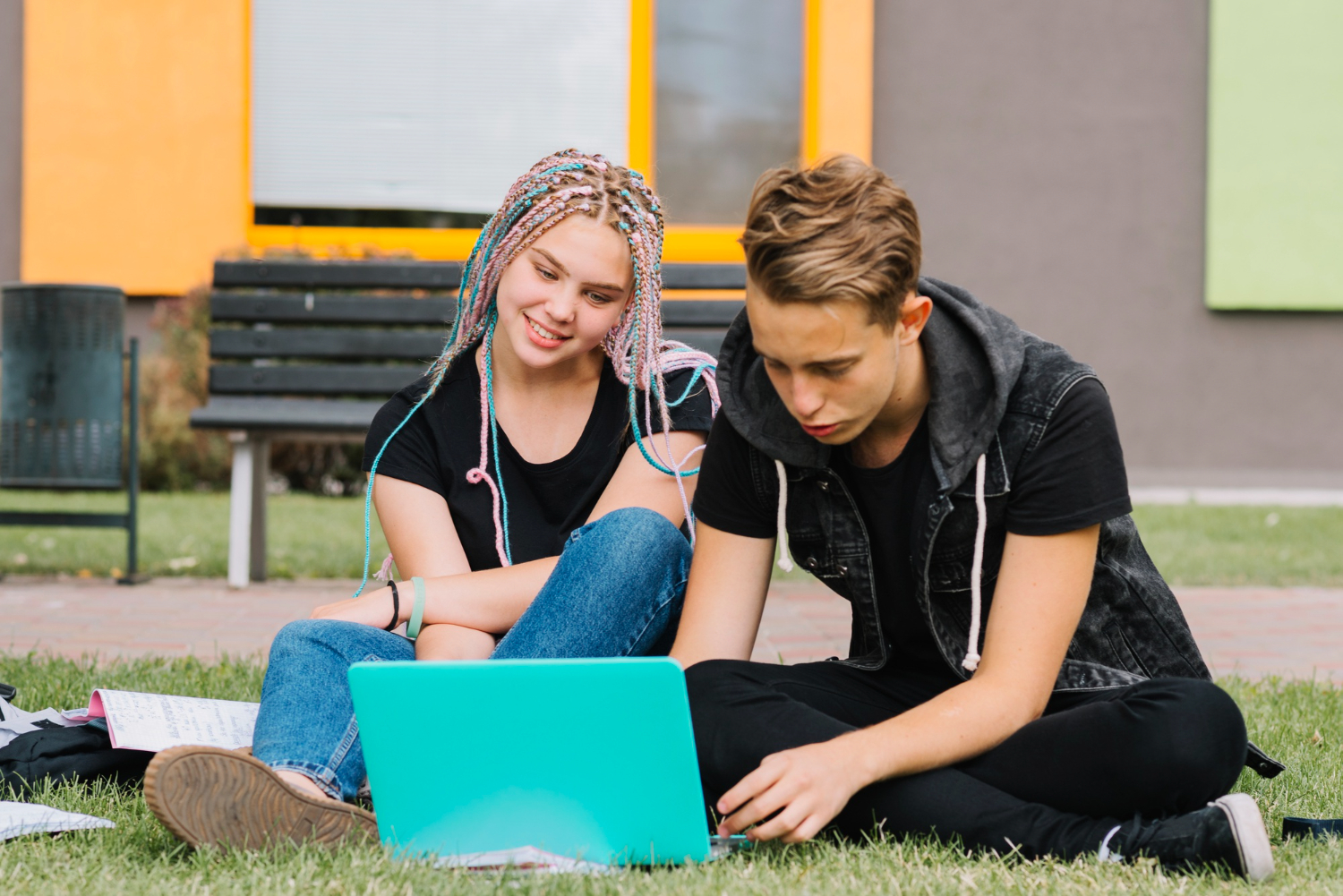 Navigating the Digital Revolution: Strategies for Independent Success in a Changing Industry