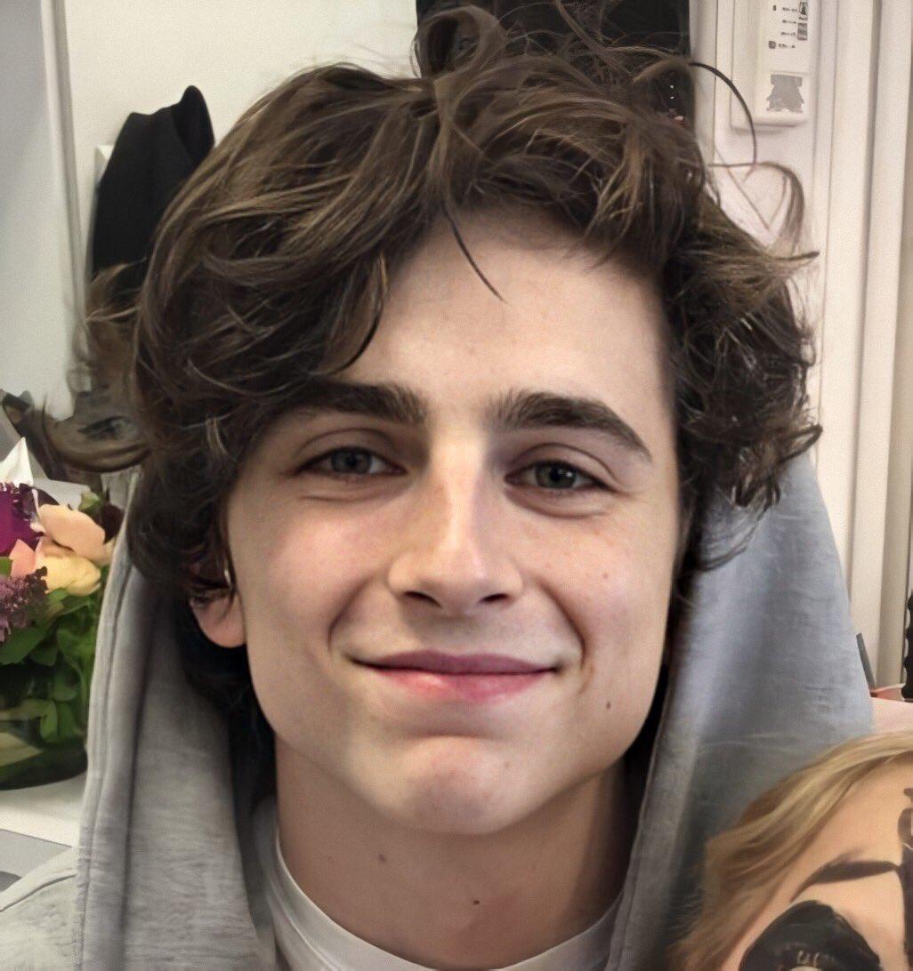 Timothée Chalamet Shares Rare Smiling Selfie