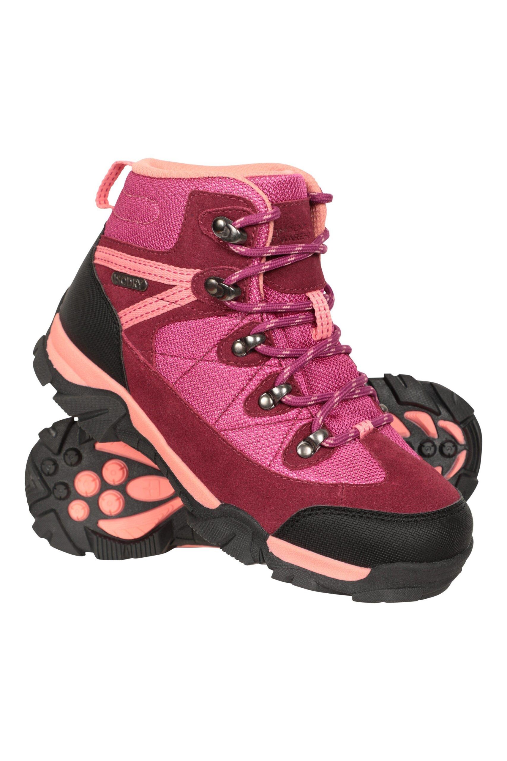 Teens Turn Hiking Boots Into Urban Street Style