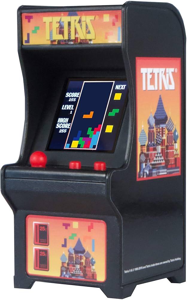 Build a Tiny Arcade Machine With Just a Few Parts