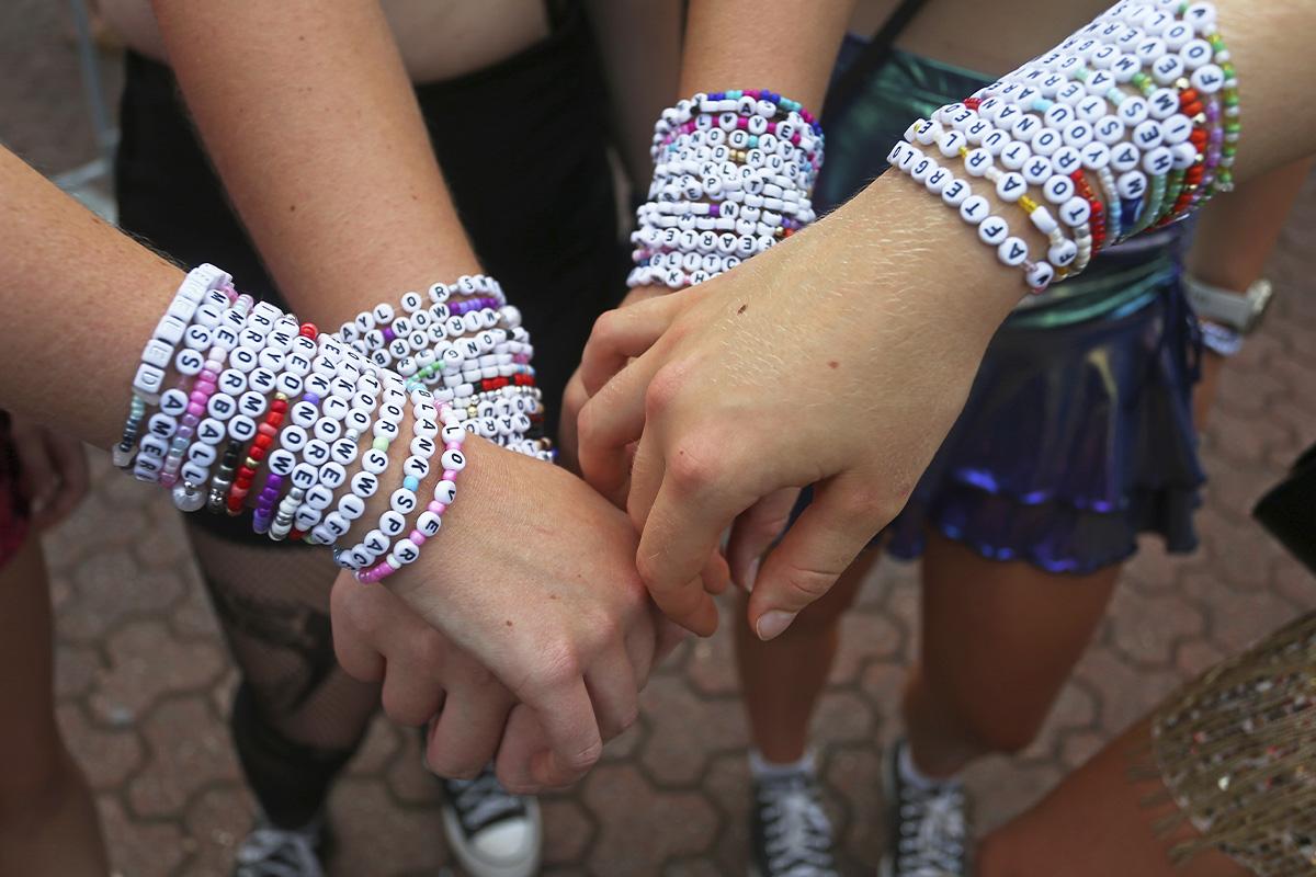 The Friendship Bracelet Trend Is Back With a Twist