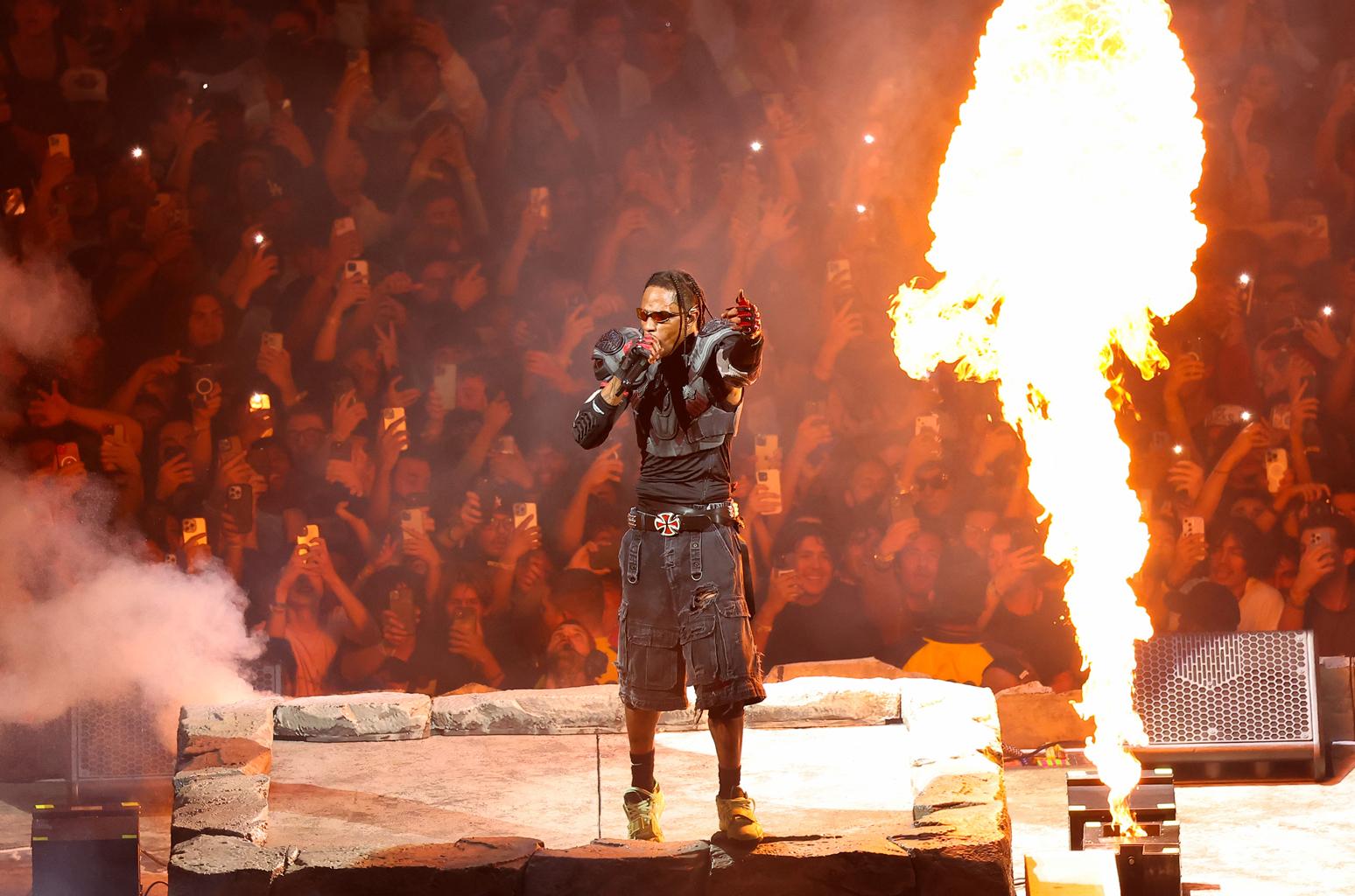Travis Scott Sets Record With Surprise Stadium Show