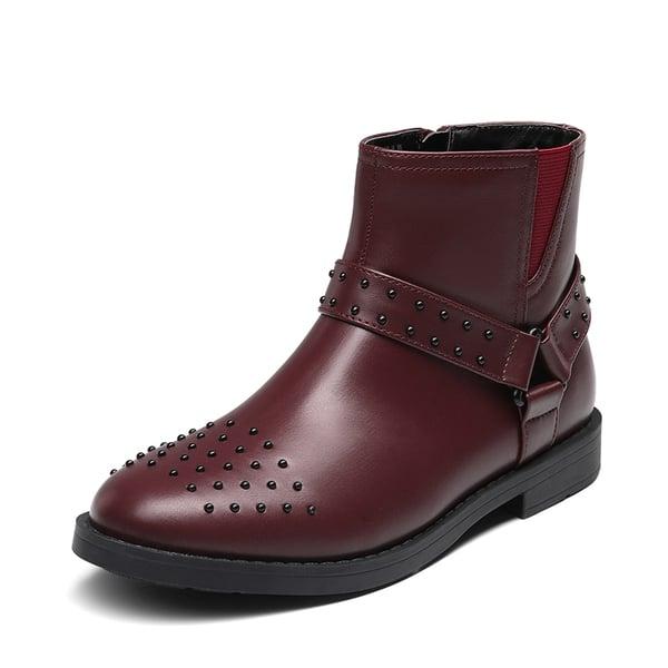 Studded Boots Make a Teen Fashion Comeback