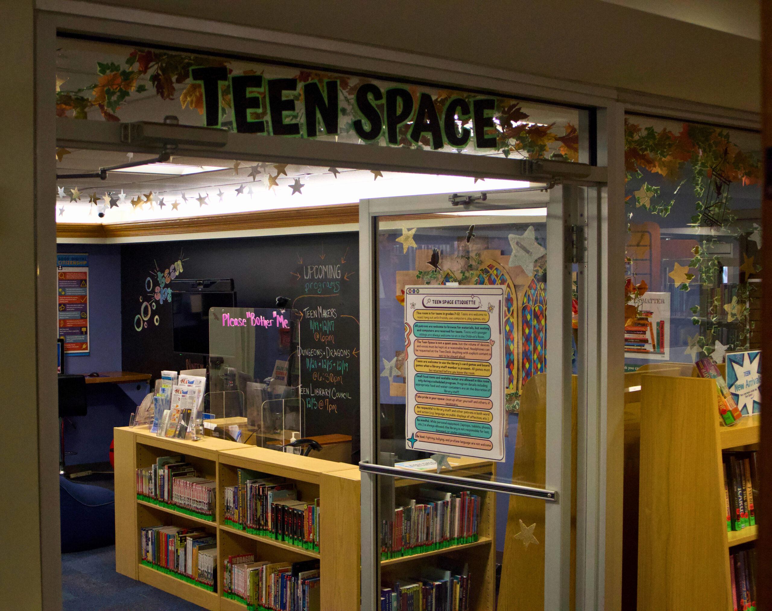Teens Are Turning Bookstores Into Hangout Spots