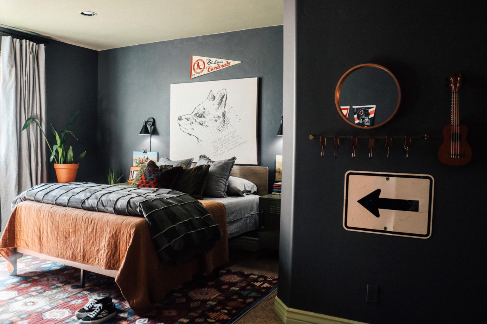 Retro Futuristic Décor: The New Teen Room Trend