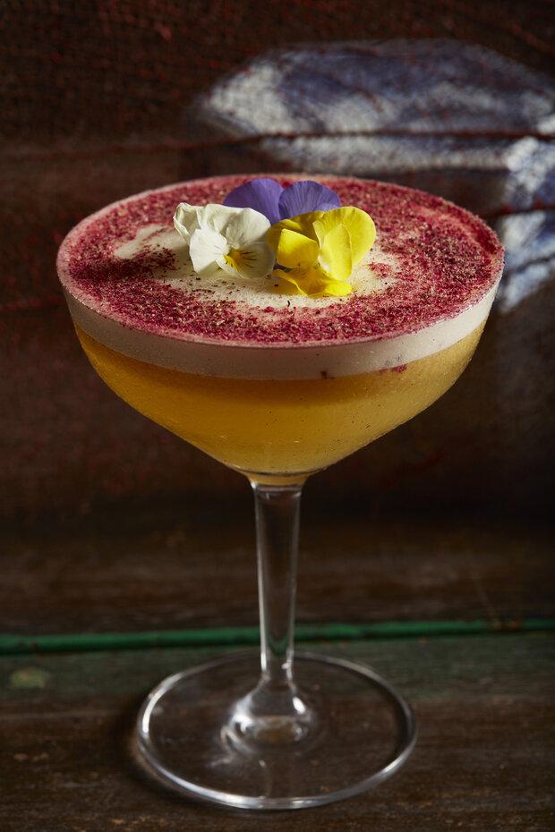 Forbidden Rose Cosmo