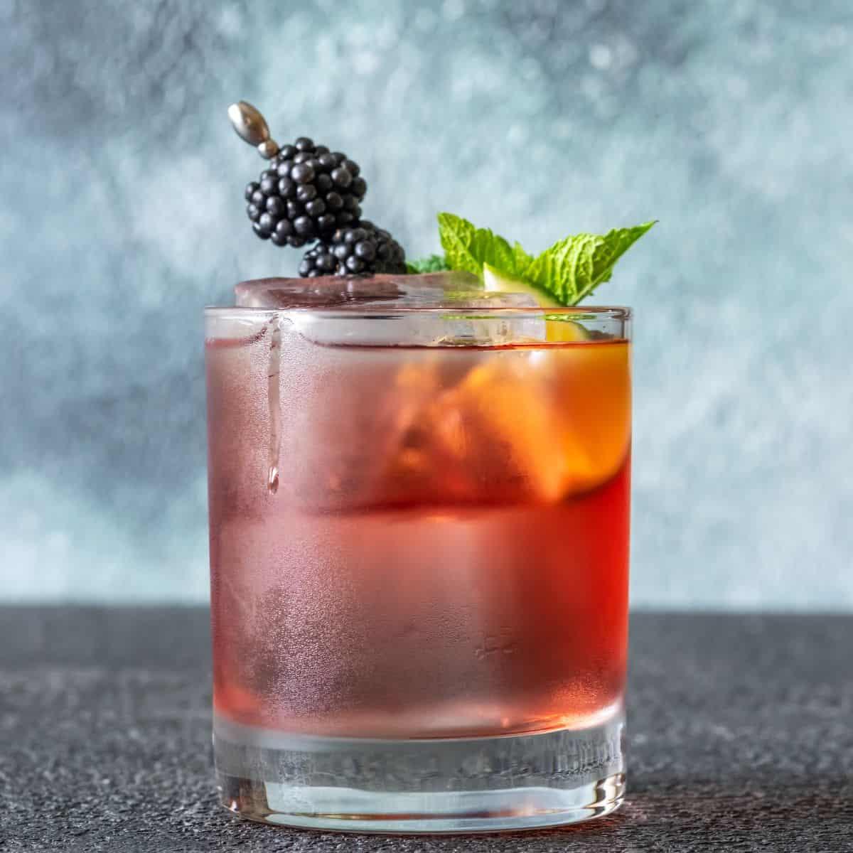 Honey Gold Whiskey Punch