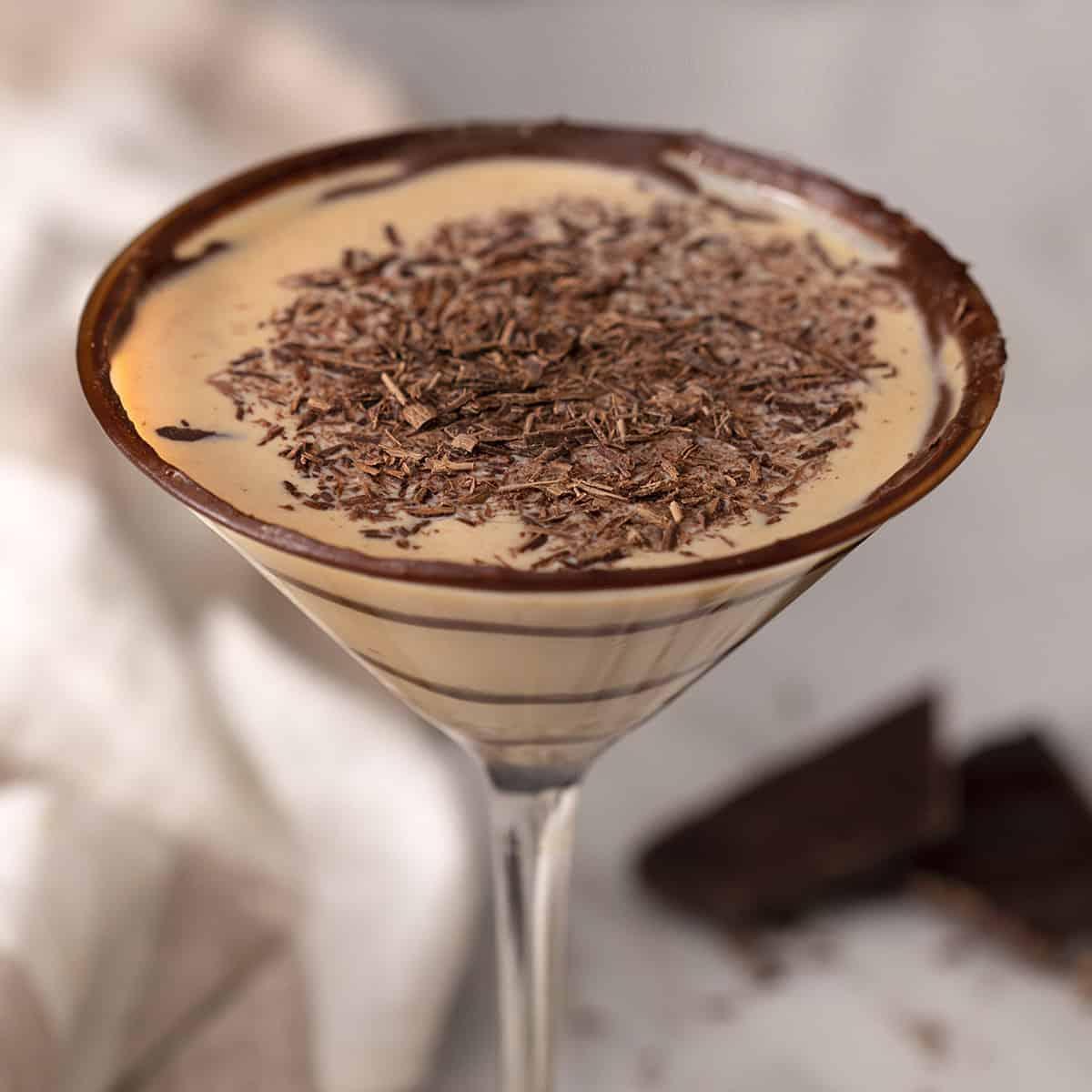 Queen’s Kiss Chocolate Martini