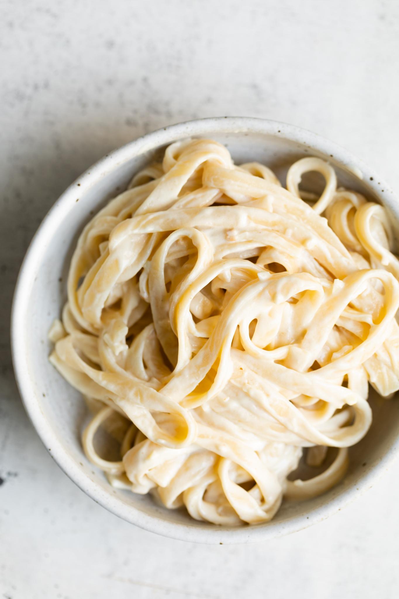 Creamy & Dreamy: The Perfect Vegan Alfredo Sauce with Fettuccine.