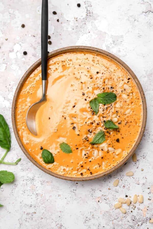 A Refreshing No-Cook Lunch: Gazpacho in a Jar.