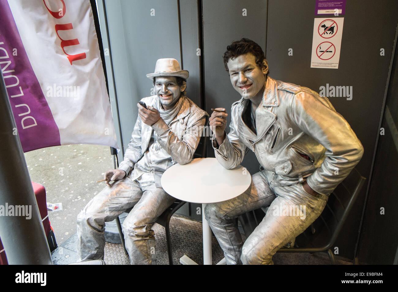 What really happens when artists “take a break”