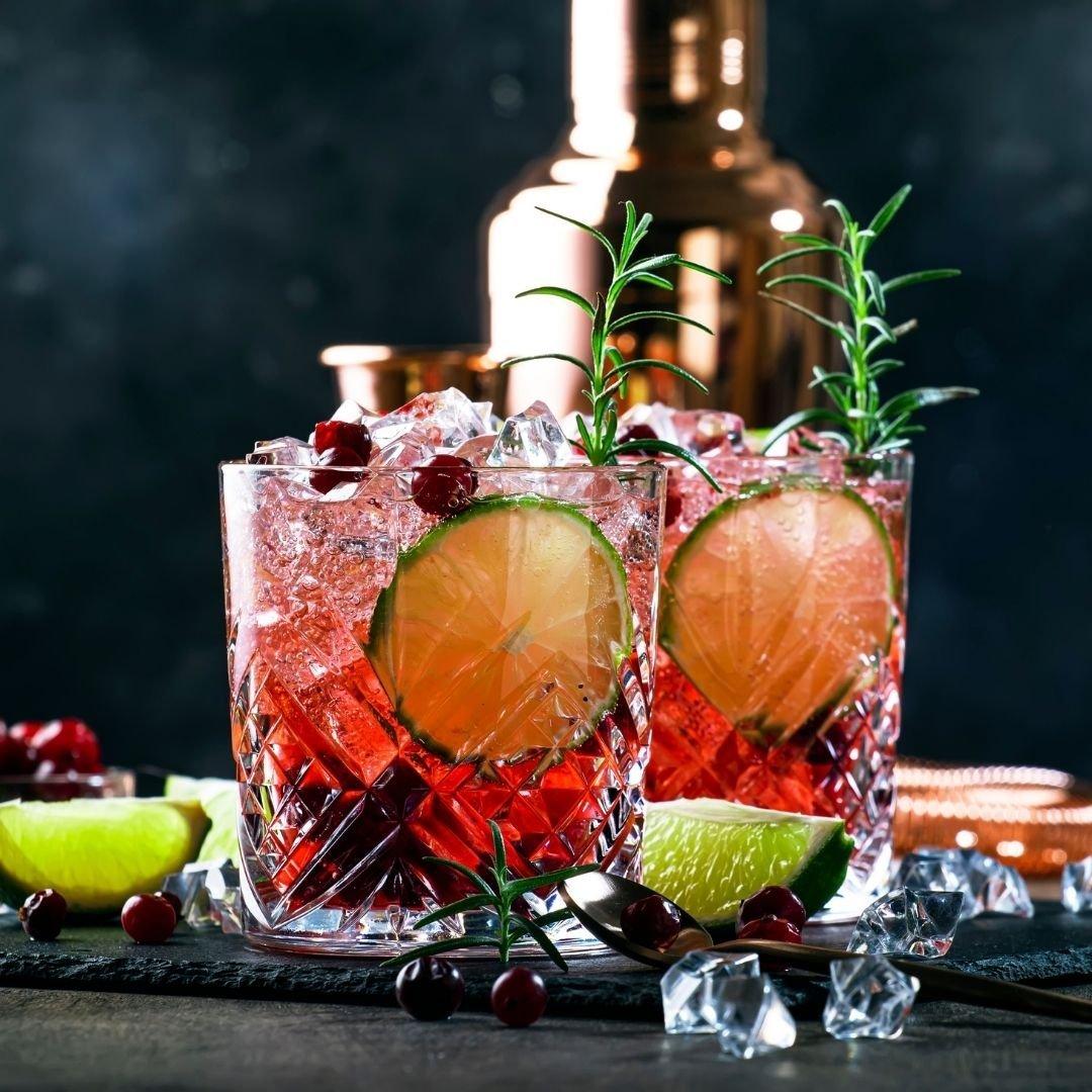 Cheers to Gobble-Worthy Sips: Thanksgiving Drinks Unleashed!