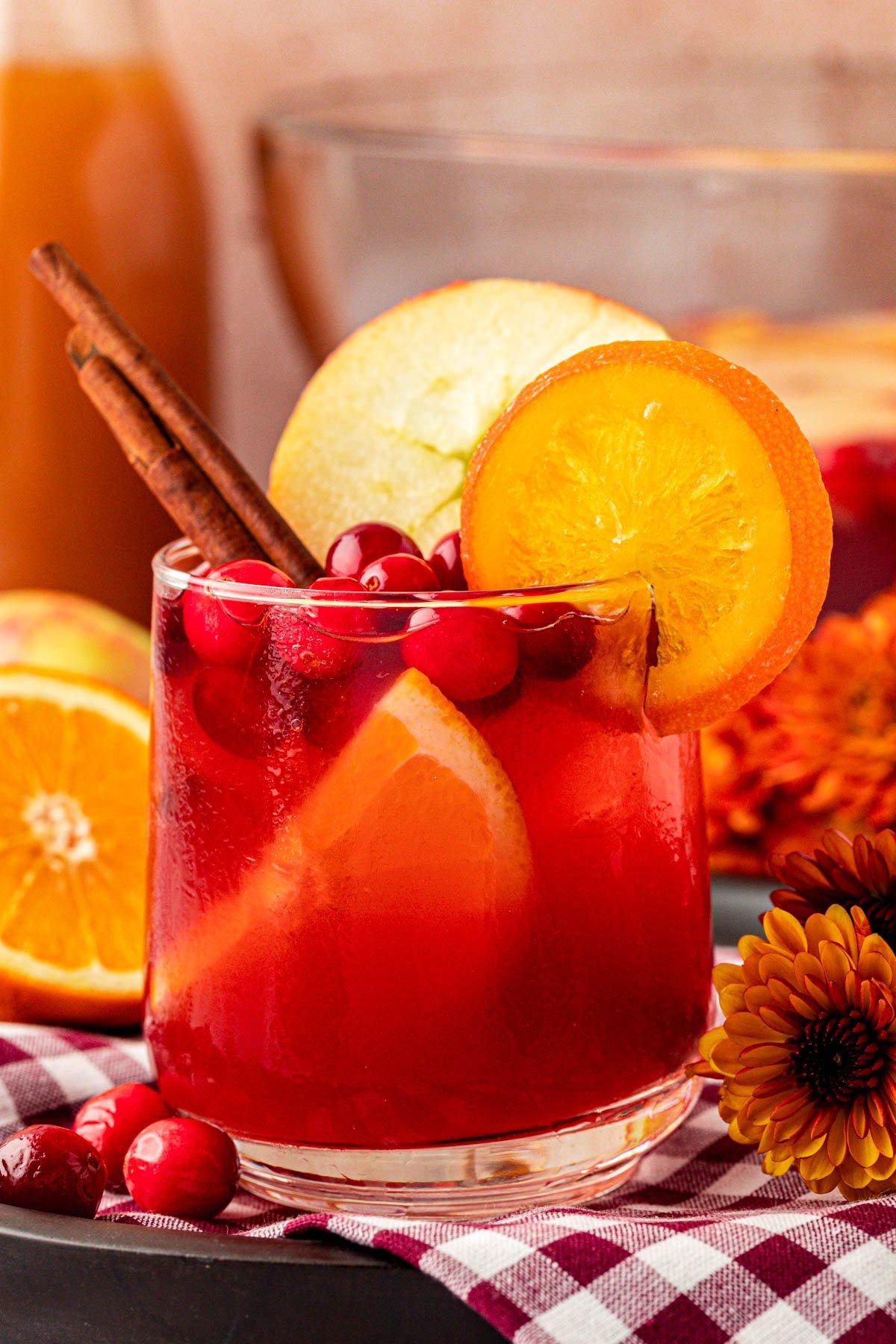 Sippin’ Gravy-Free: Thanksgiving Drinks That Won’t Haunt You!