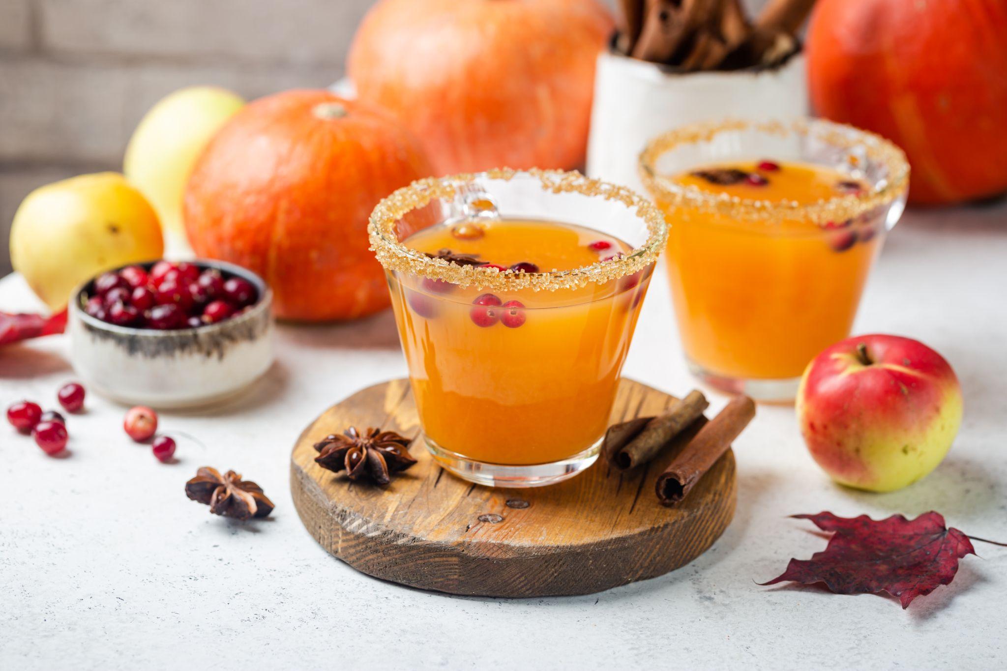 Sober Sips: Hilariously Delicious Thanksgiving Drinks Sans Booze!