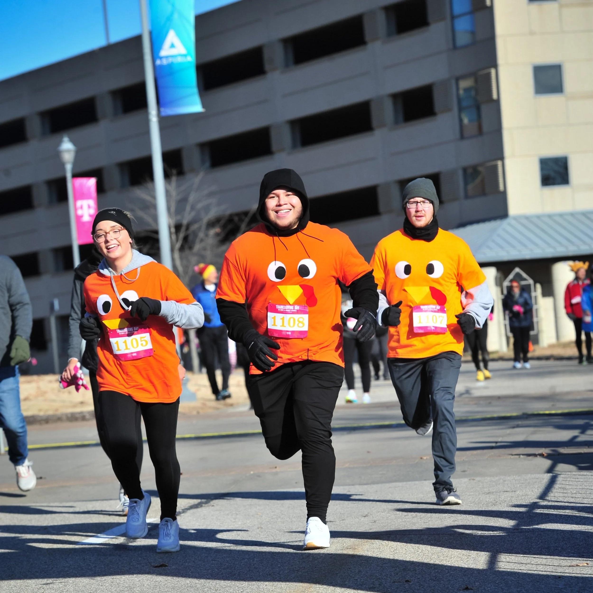 Turkey Trots and Pumpkin Plots: Dishing Out Thanksgiving Delights!