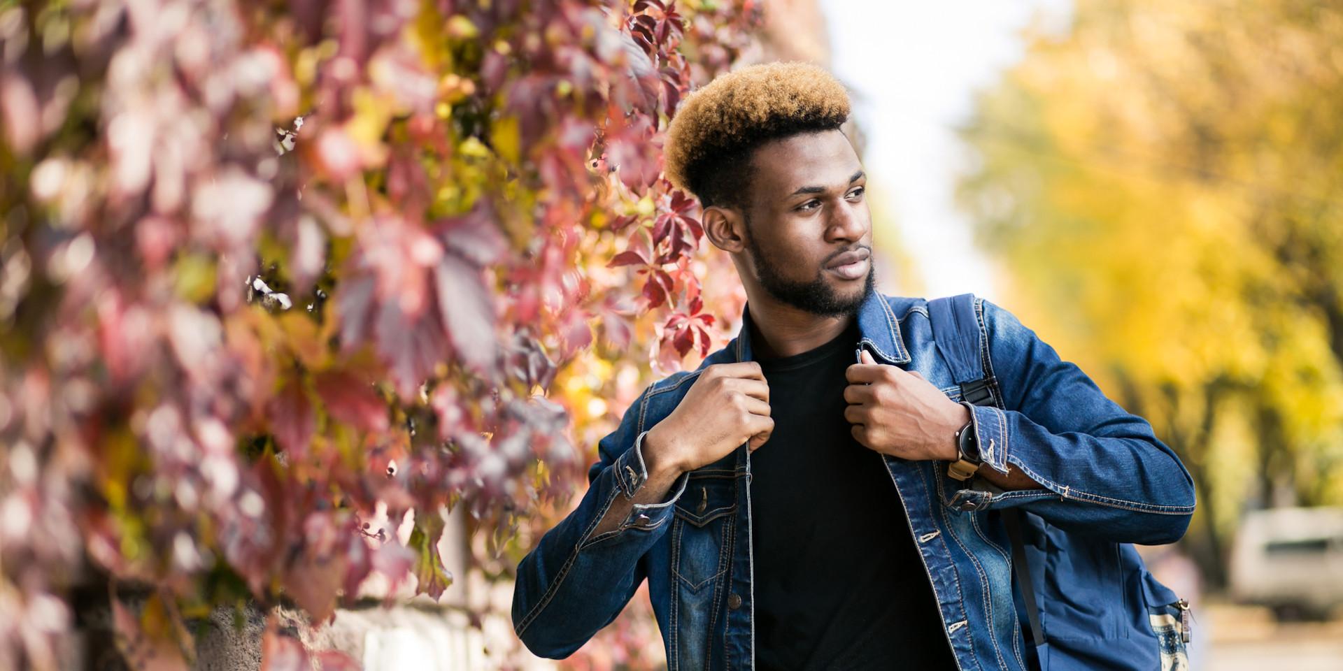 Stylish Savings: Discover Trendy Finds at BLUE Denim Outlet!