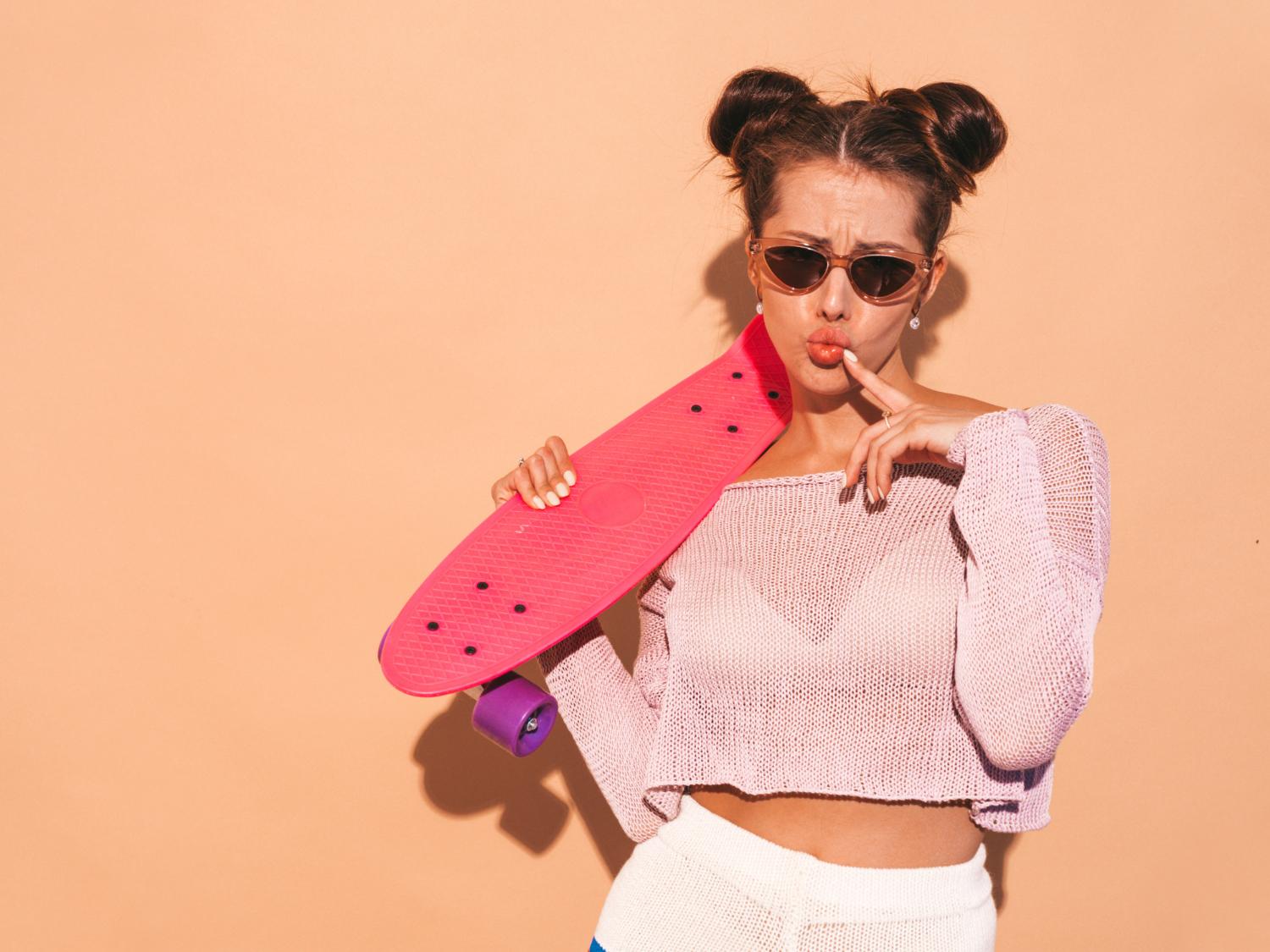 Daily Denim Delights: Da Queens’ BLUE Outlet Bargains!